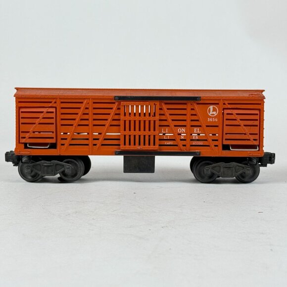 Lionel Vintage O Gauge 3656 Orange Cattle Train Car W/ Moving Doors Postwar - Picture 1 of 8
